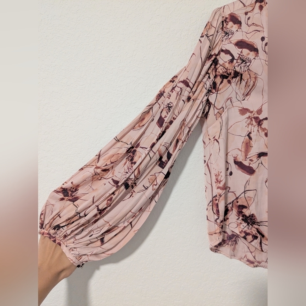 Anthropologie Pink Floral V-Neck Long Sleeve Pleated Draped Silky Blouse Office - Picture 8 of 10